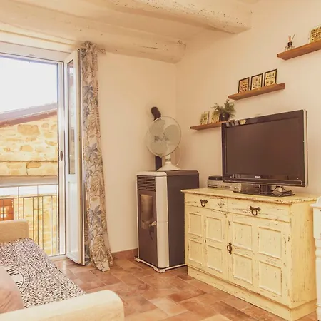 Little House Near Bevagna For Wine & Italian Culture Limigiano