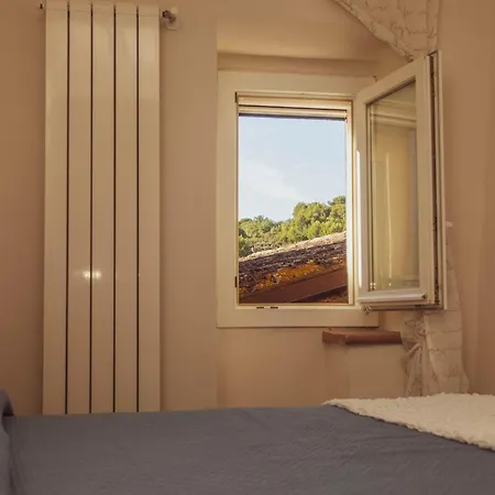 Little House Near Bevagna For Wine & Italian Culture Apartman Limigiano