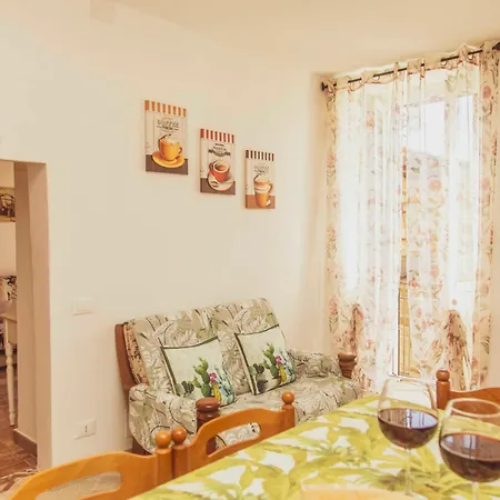 Little House Near Bevagna For Wine & Italian Culture Апартаменты *