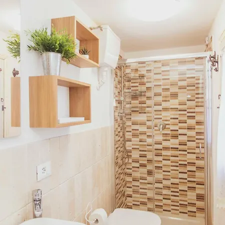 Little House Near Bevagna For Wine & Italian Culture Apartman Limigiano