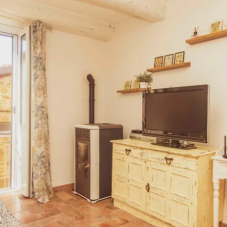 Little House Near Bevagna For Wine & Italian Culture * Limigiano