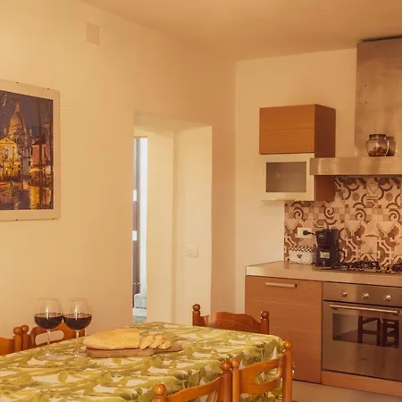 Little House Near Bevagna For Wine & Italian Culture Апартаменты Limigiano